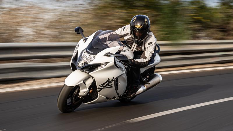 Suzuki test rides 2022 οδήγησε τις νέες Suzuki Μοτοσικλέτες