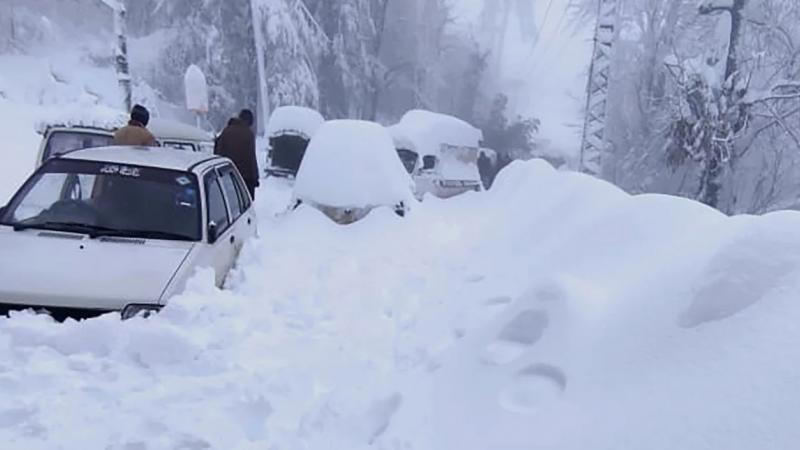πακιστάν αποκλεισμένοι στο χιόνι