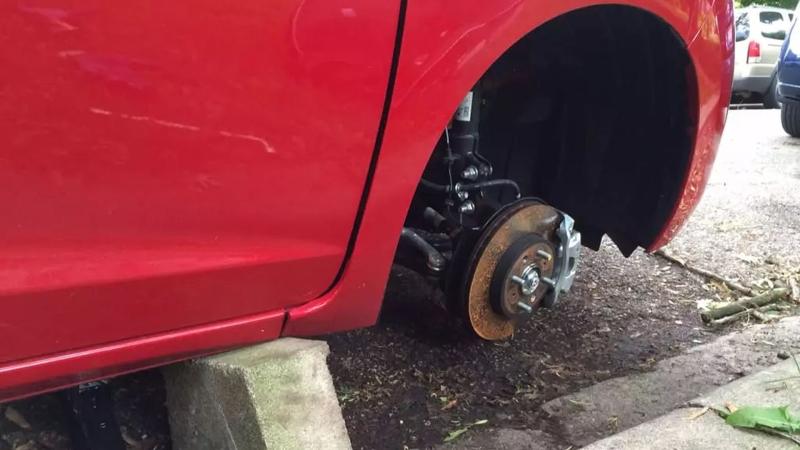 Ford wheel antitheft system 2