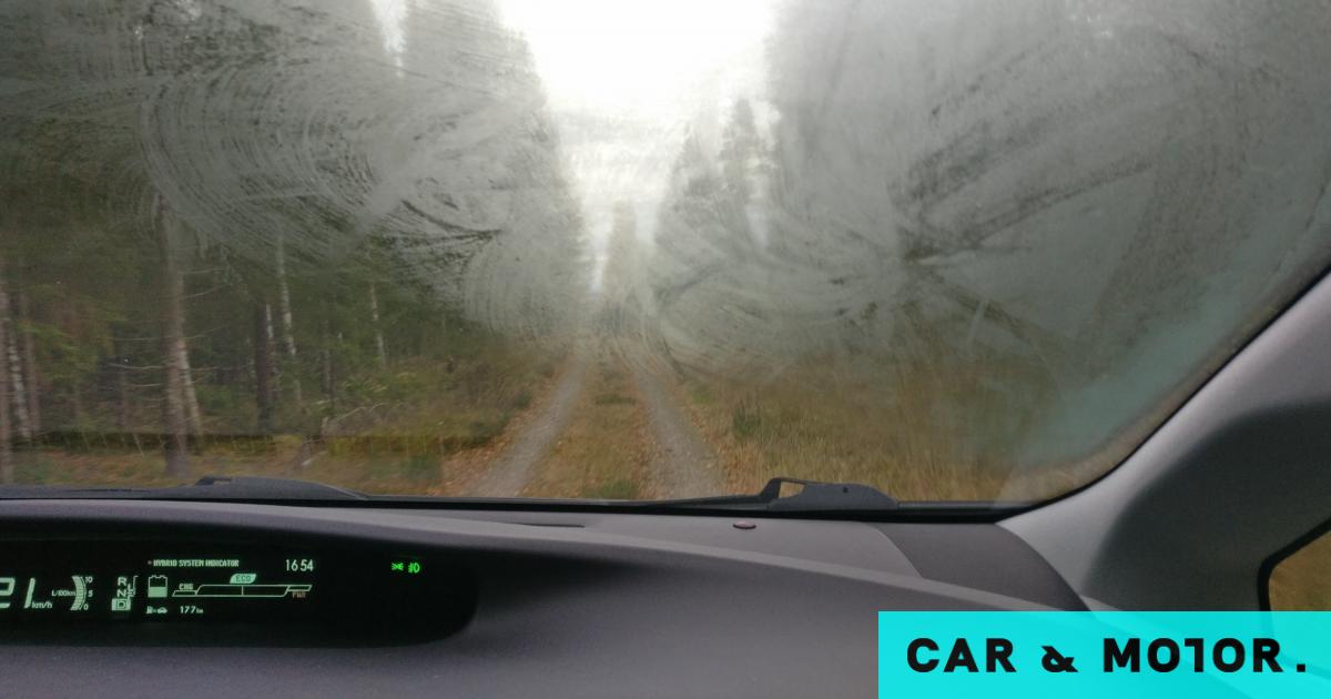 The trick to quickly removing fog from car windows – explains a NASA engineer