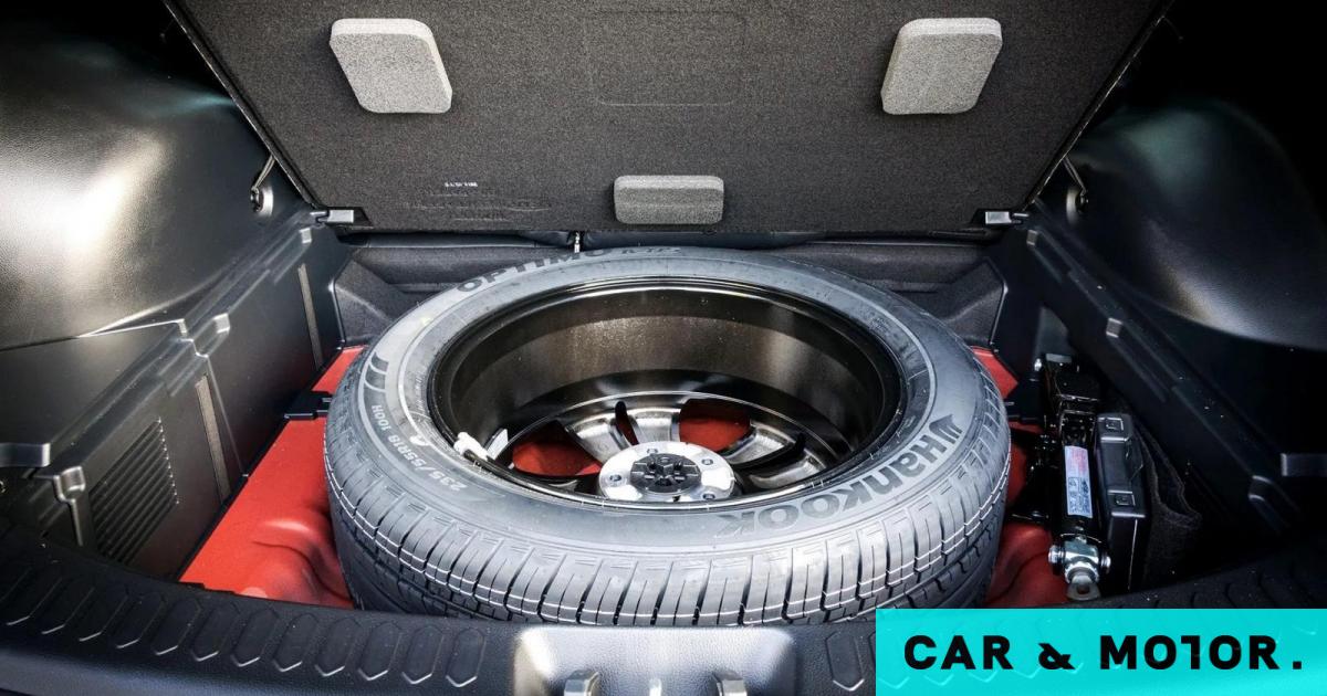 Why do spare parts disappear from cars – does the driver lose or gain?