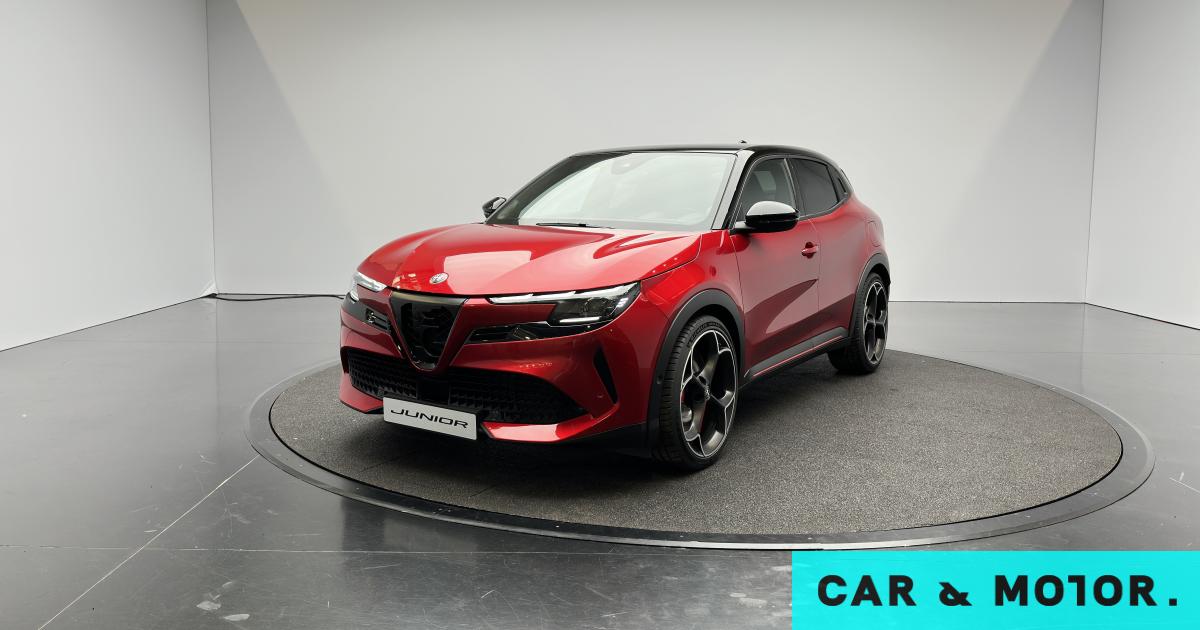 Consegna in Italia: Primo contatto con la nuova Alfa Romeo Junior