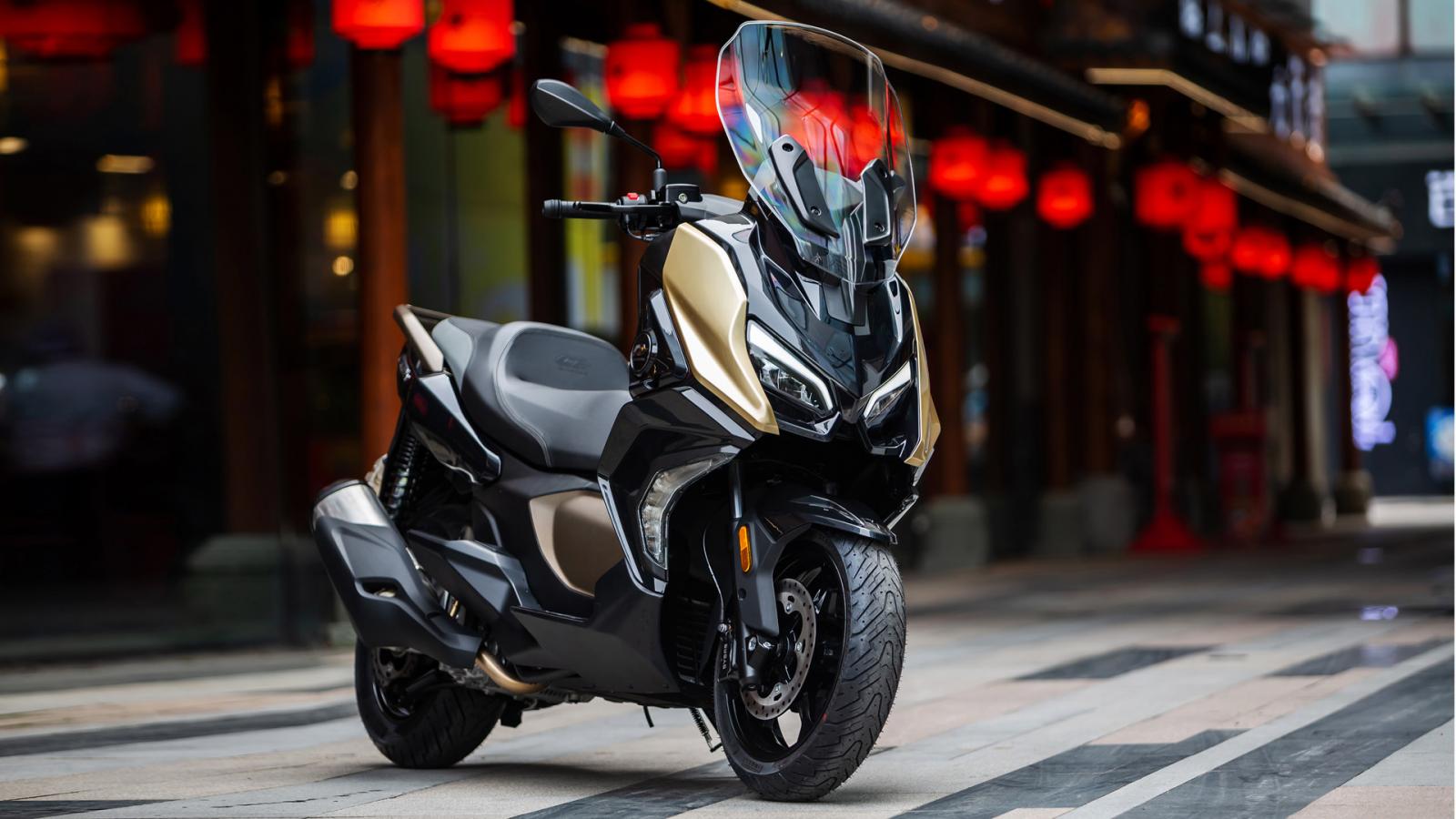 Στην Ελλάδα το νέο scooter Fort 350 της QJMOTOR | carandmotor.gr