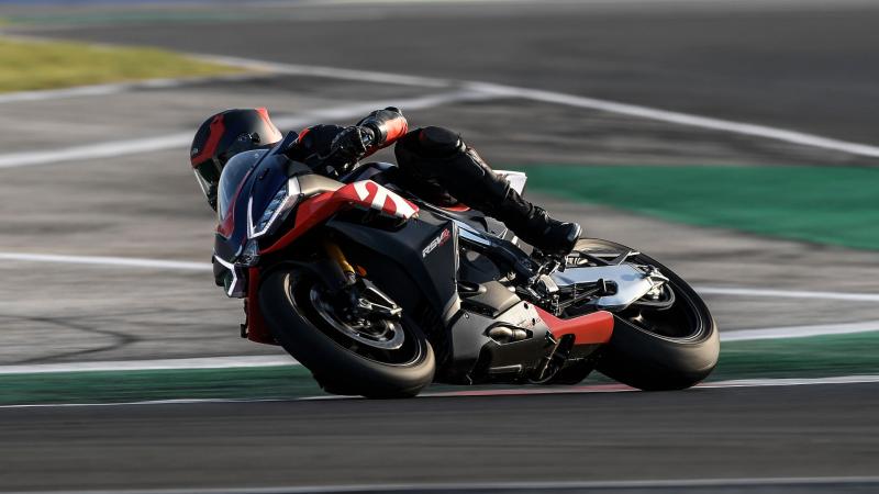 Aprilia RSV4 2021