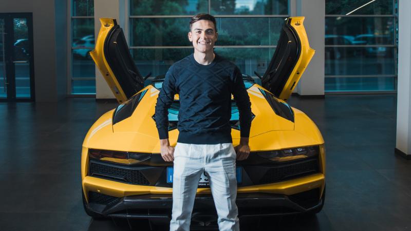 Paulo Dybala Lamborghini Aventador 2021