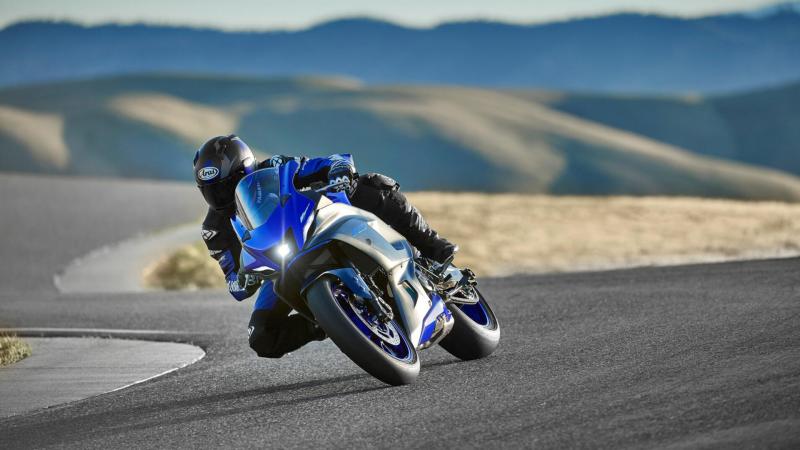 Yamaha R7 νέα supersport 2021