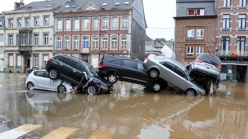 Πλημμυρισμένα αυτοκίνητα