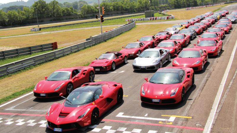 Ferrari Club Passione Rossa Πειραιάς 2021