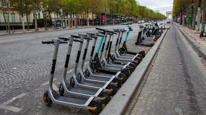 Electric scooters Paris