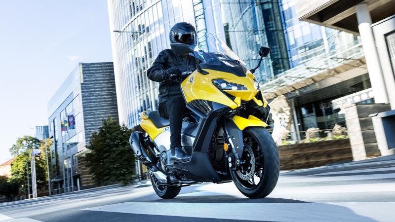 Νέο Yamaha TMAX 2022 οι τιμές του στην Ελλάδα 