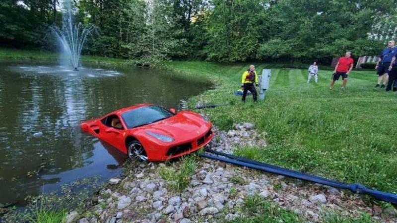 Ferrari 488 GTB Lake