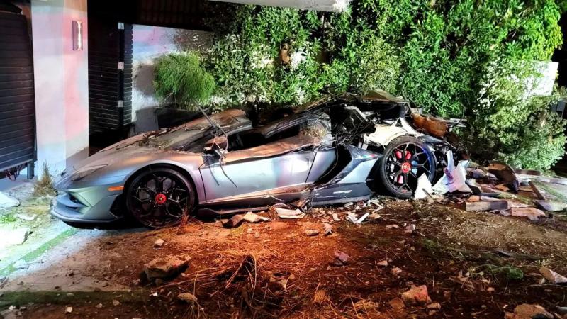 Lamborghini Aventador Crash