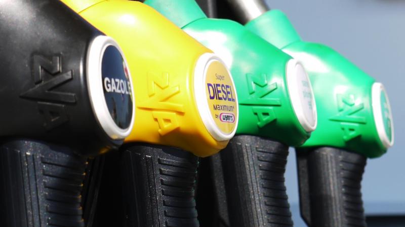 Τιμές καυσίμων στα ύψη: Τα 8 βήματα για την καταπολέμηση της ακρίβειας