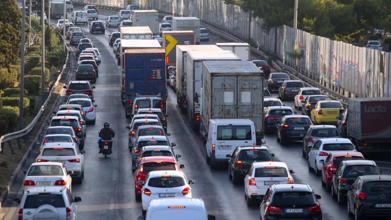 τέλη κυκλοφορίας κίνηση σε δρόμο 