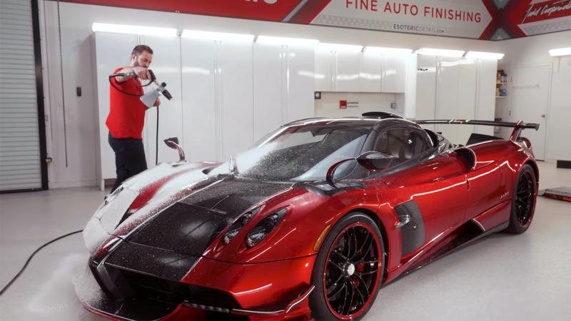 Pagani Huayra wash