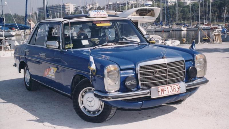 mercedes taxi