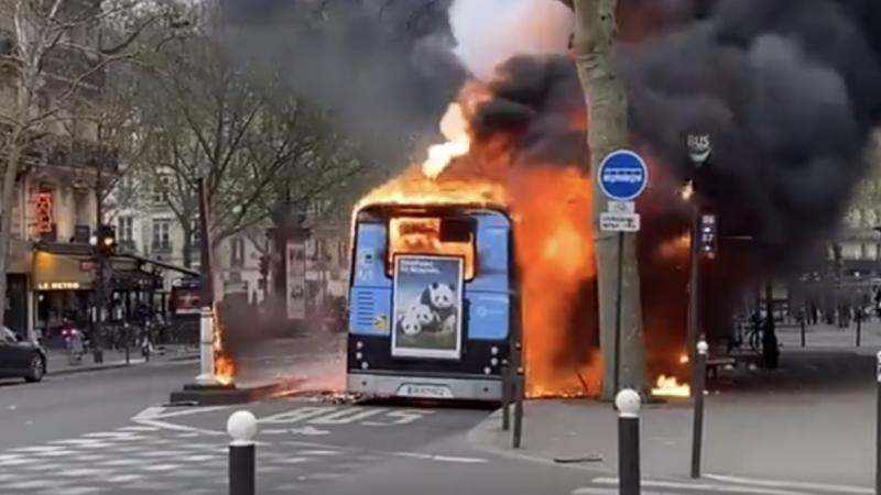 Φωτιά σε λεωφορείο