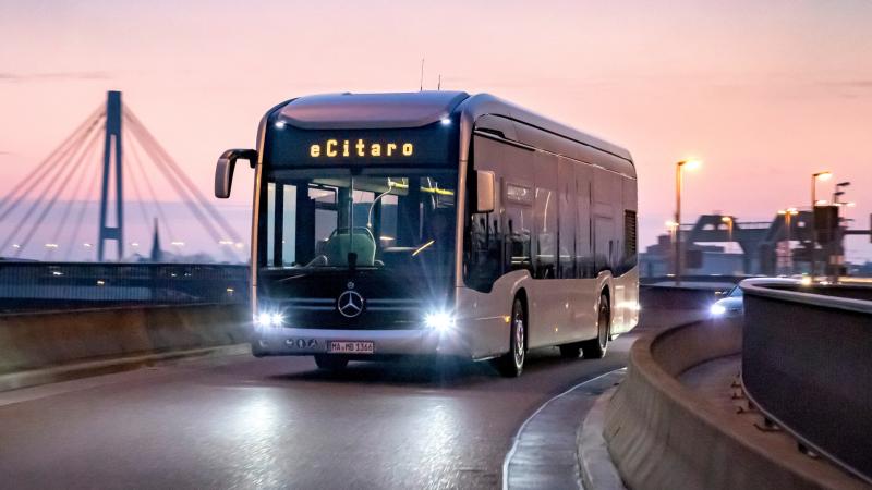 Λεωφορείο Mercedes με κυψέλες υδρογόνου Toyota 2022