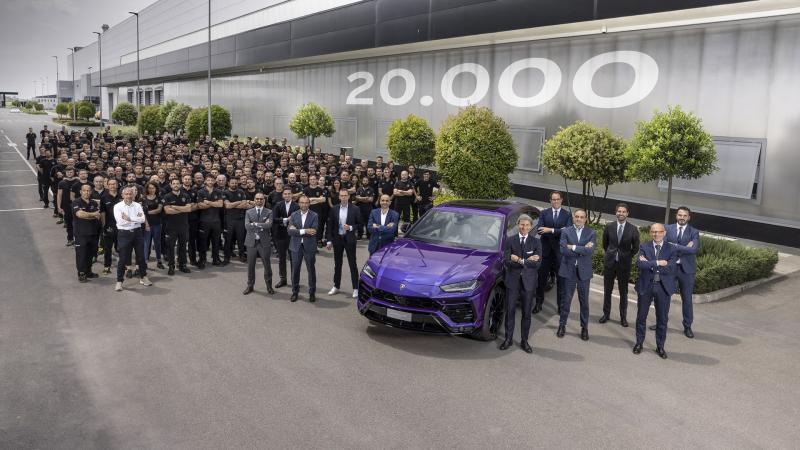 Lamborghini Urus sales record 1