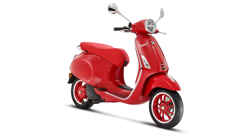 Διαθέσιμη η Vespa Elettrica RED στην Ελλάδα, οι τιμές της