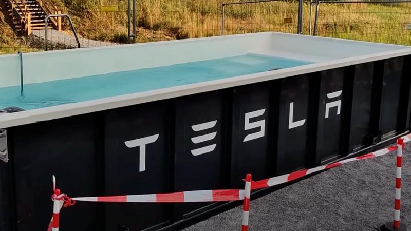 Tesla Super Pool 1