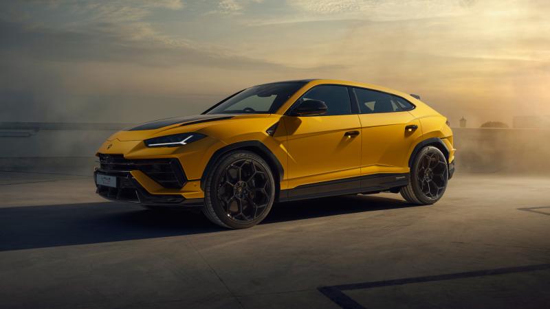 Νέα Lamborghini Urus Performante 2022