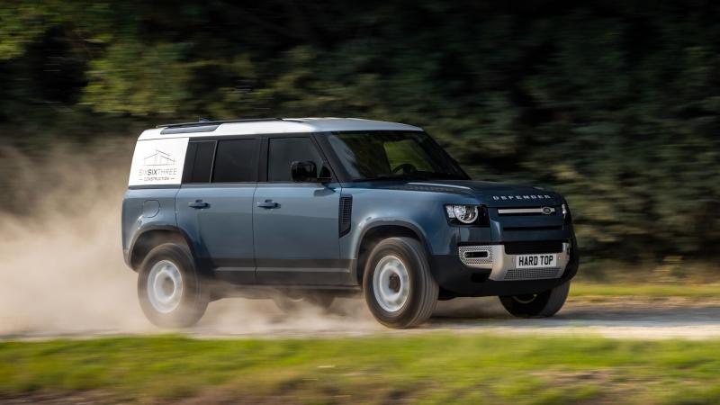 Land Rover Defender Hard Top 1