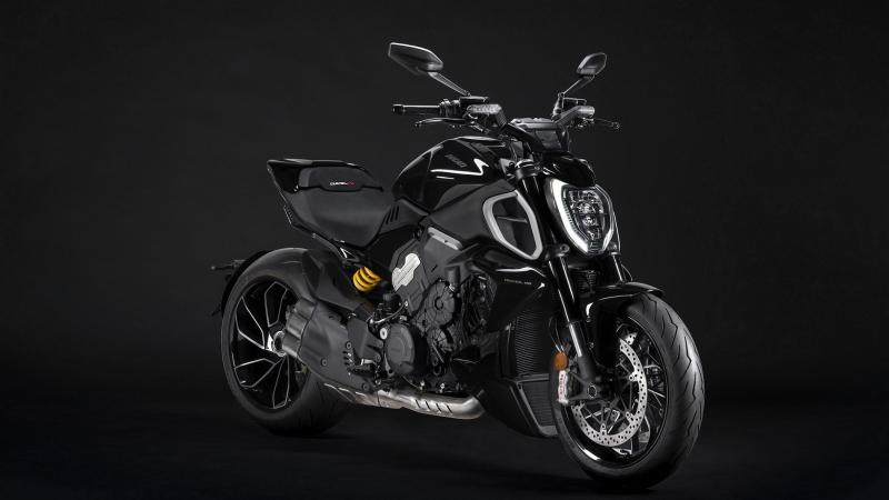 ducati diavel V4