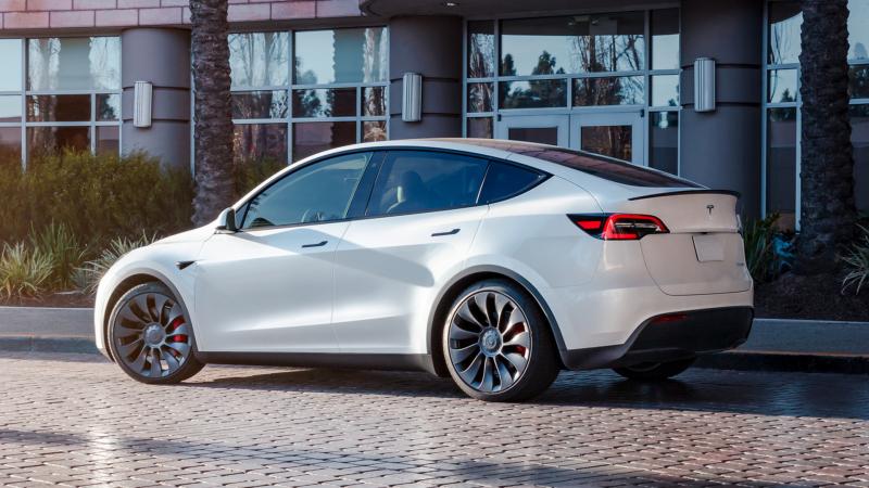 Αγοράζεις σπίτι παίρνεις δώρο ένα καινούργιο Tesla 2022