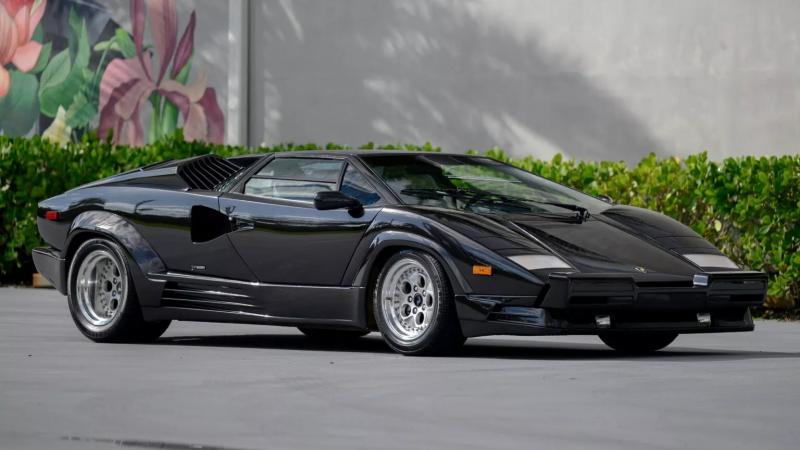 Lamborghini Countach