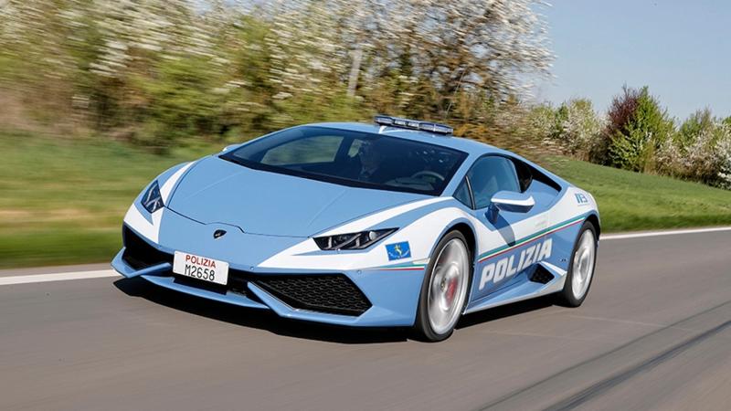 Lamborghini Huracan ιταλική αστυνομία έσωσε ζωή σε χρόνο ρεκόρ