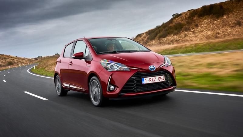 toyota yaris hybrid 2017