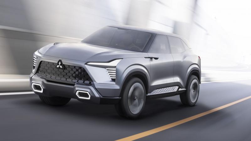 Mitsubishi XFC Concept 1