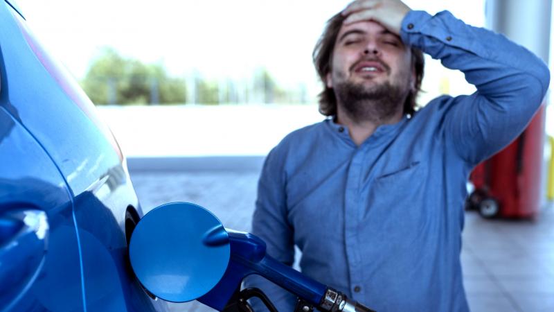 τι θα συμβεί αν βάλω diesel αντί για βενζίνη στο αυτοκίνητο 2023