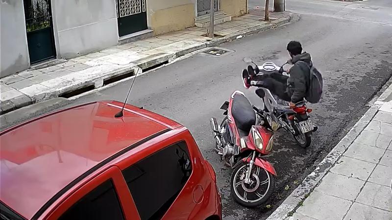 Κλοπή παπιού Honda Innova video