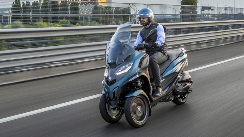 Δοκιμή Piaggio MP3 530 HPE Exclusive carandmotor.gr