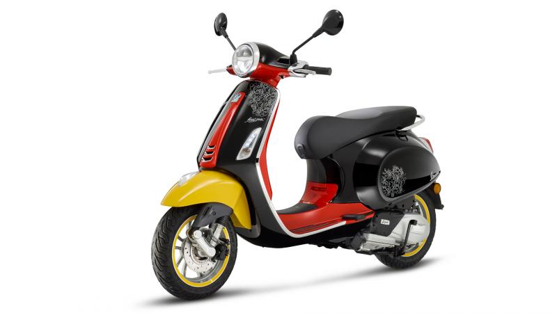 Disney Mickey Mouse Edition by Vespa 2023 νέα έκδοση Primavera