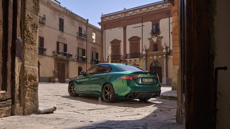 Alfa Romeo Giulia Quadrifoglio 100° Anniversario