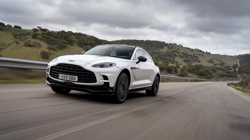 Aston Martin DBX 707