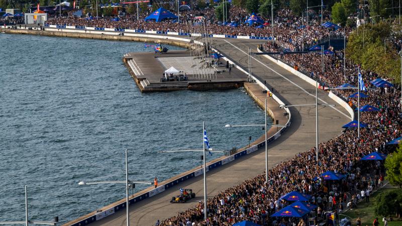 Red Bull Showrun by Alumil