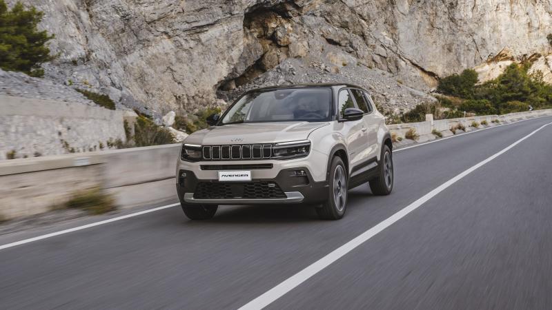 Jeep Avenger e-Hybrid 1