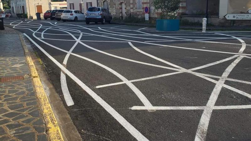 Λωρίδες κυκλοφορίας που μπερδεύουν