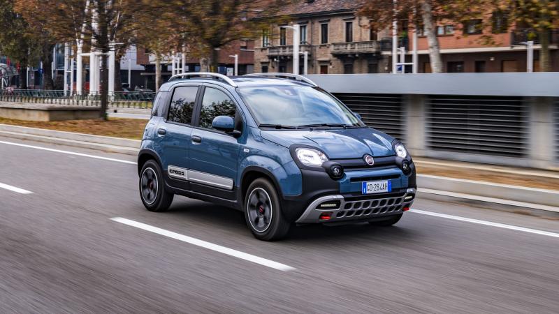 FIAT Panda Cross Hybrid 1