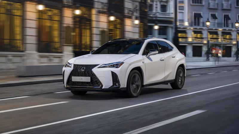 Lexus UX 300h 1