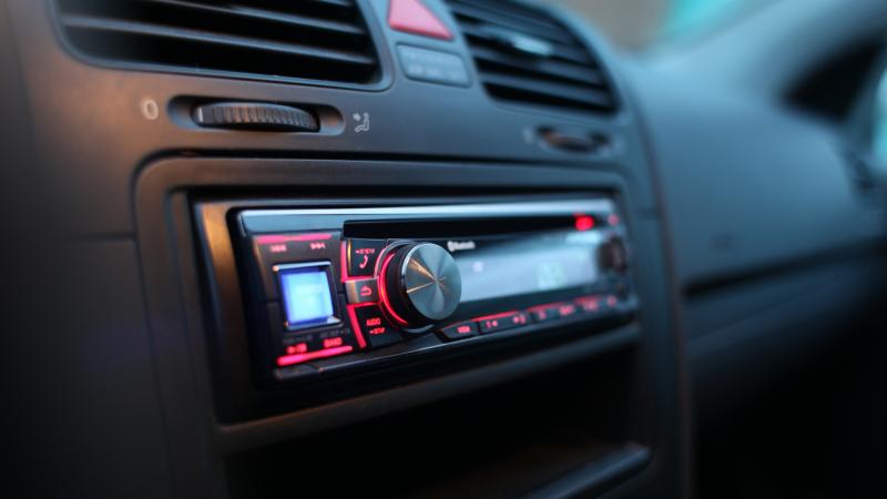Τέλος το ραδιόφωνο στο αυτοκίνητο - τι θα το αντικαταστήσει