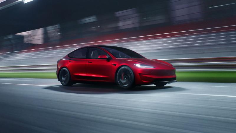 Tesla Model 3 Performance 1