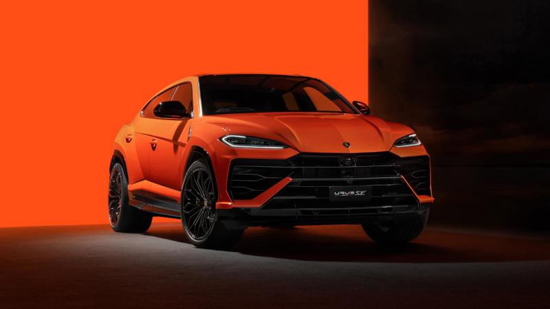 Lamborghini Urus SE plug-in υβριδική 2024