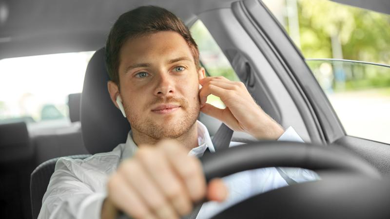 Μουσική στο αυτοκίνητο