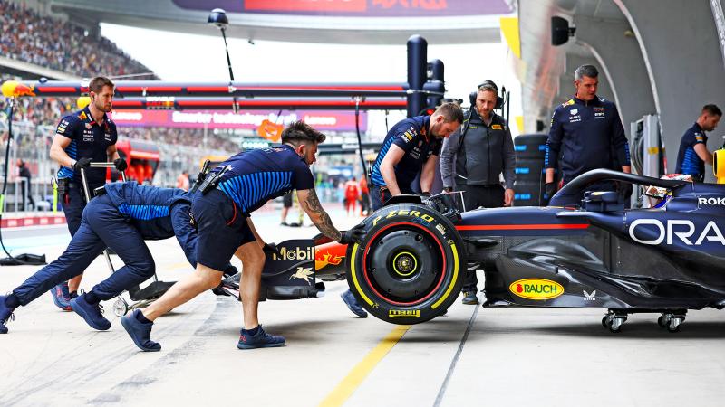 Red Bull mechanics