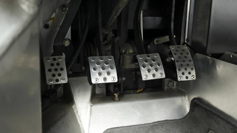 4 pedals